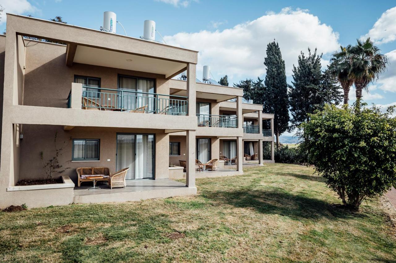 Nes Ammim Hotel Exteriör bild